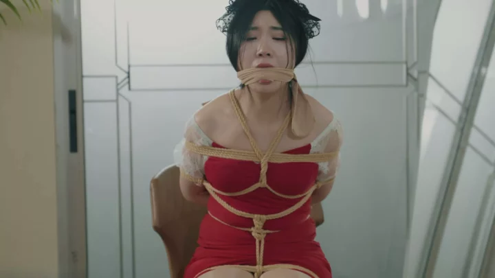 Screenshot 6 from 4K Video Studio: First-Person Gagging Transformation