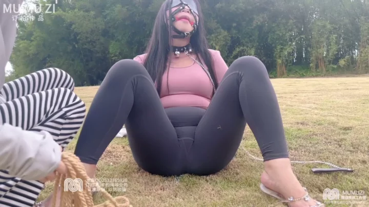 Screenshot 8 from MUMUZI: Xiaojiu’s Humiliating Outdoor Bondage Journey