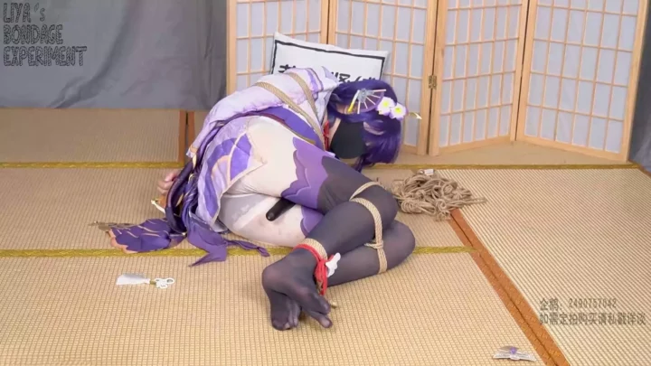 Screenshot 5 from Liya’s Raiden Shogun Cosplay: Bound in Electrifying Bondage