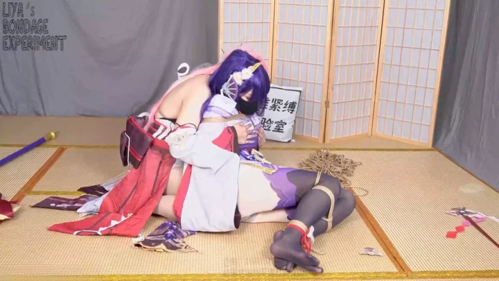 Screenshot 8 from Liya’s Raiden Shogun Cosplay: Bound in Electrifying Bondage