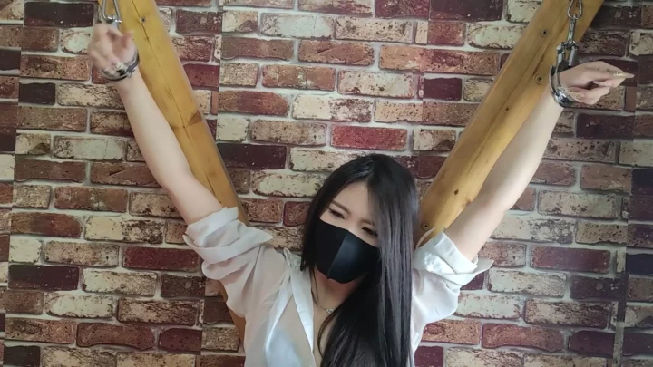 Screenshot 7 from Yang Rui: Extreme Limb Fixation Torture by Willing Studio