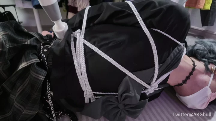 Screenshot 8 from Hidden Rice Cake: Leo’s JK Dress Bondage Delight
