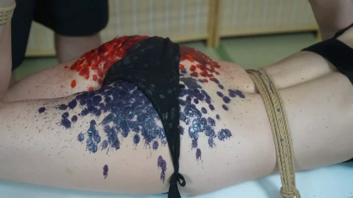 Screenshot 6 from Aow Aow Screams: Candle Wax & Bamboo Pole Torment