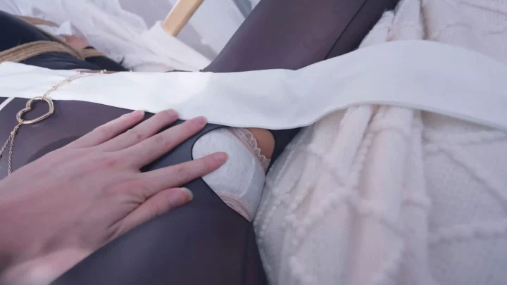 Screenshot 2 from Simi: Fallen Nun’s Ordeal – Bound, Gagged & Electrified