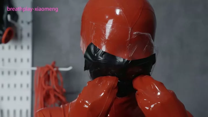 Screenshot 5 from Xiaomeng: Extreme Latex Suffocation & Vibrator Orgasm