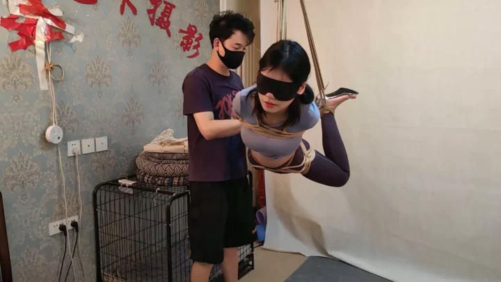 Screenshot 4 from Willing Studio: Tangyuan’s Aerial Yoga Bondage