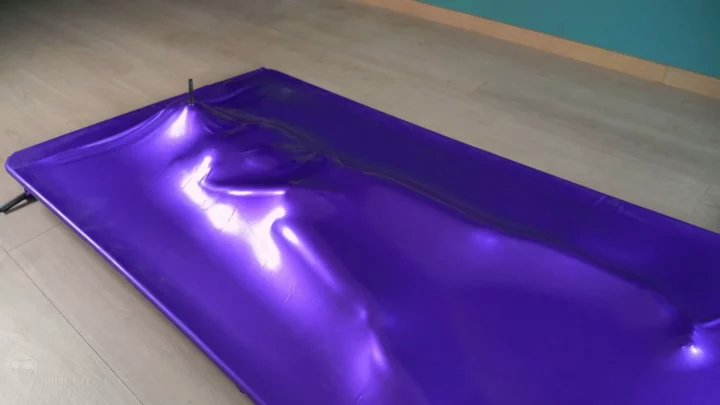Screenshot 7 from Shi Yu’s Intense Vacuum Bed Trial: Pushed to the Limit