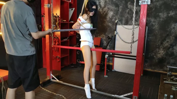 Screenshot 5 from Willing Studio: Nurse’s Swing Ride – Gagged & Bound Delight