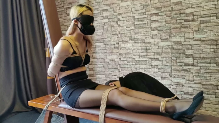 Screenshot 3 from Xiaoxiao’s Ordeal: Bound and Tortured on the Tiger Bench