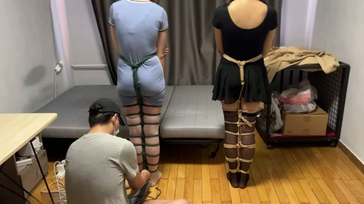 Screenshot 3 from Wan Nu Yuanchuàng: Two Sisters Hogtied in Extreme Bondage