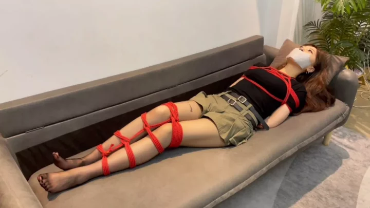 Bound Art Records: Xiao Chen’s Intense Tape Gag Debut