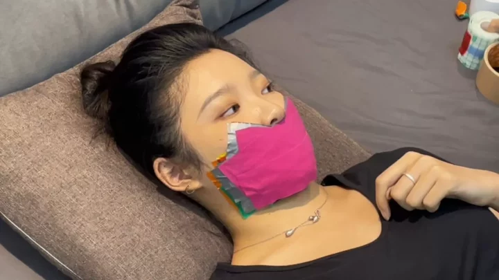 Bound Art Records: Xiao Cheng’s Ultimate Tape Gag Challenge