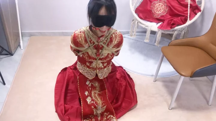 Screenshot 1 from Aww Meow: Chinese Bride’s Gagged Predicament