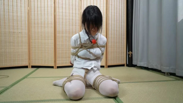 Screenshot 1 from Elephant Man Studio: White Silk Rope & Frogtie Struggle