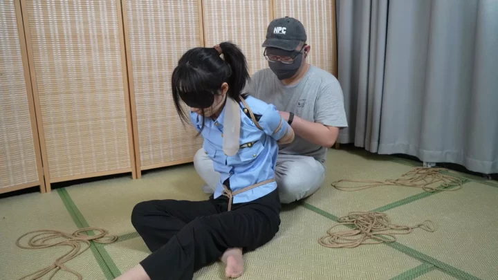 Screenshot 1 from Elephant Man: Investigator’s Chinese Gag Bondage Calamity