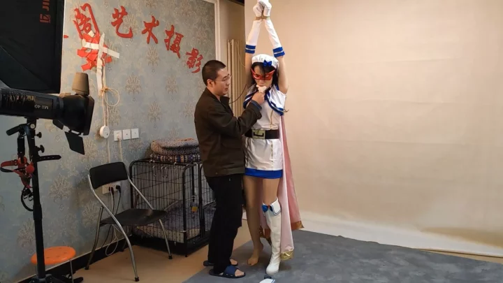 Screenshot 1 from Willing Studio: The Magical Heroine’s Chair Tie Predicament