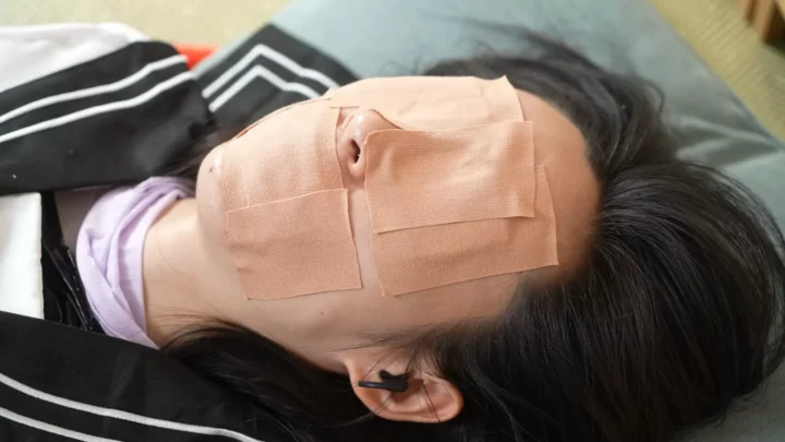 Screenshot 1 from Elephant Man Studio: My Robot Girlfriend’s Black Tape Mummy Predicament