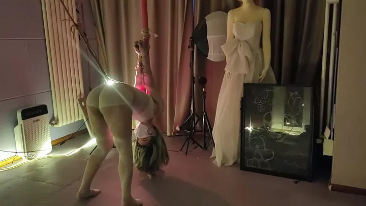 Screenshot 4 from Wenwen’s tightest straight arm whipping training