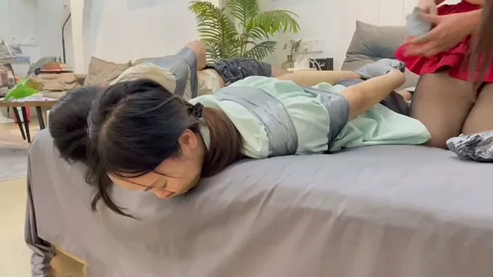 Screenshot 9 from Bound Art Records: Trio’s Silk & Struggle Escape Experiment