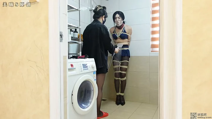 The Transvestite Swimsuit at Home Alone (Part 1) のスクリーンショット 8