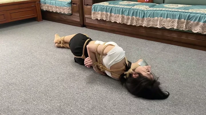 Screenshot 7 from Tight Binding Self-rescue