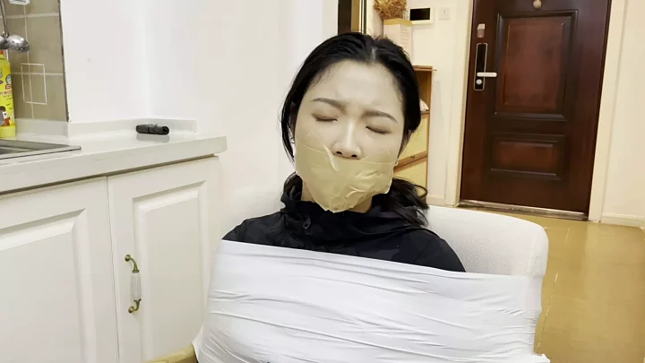 Screenshot 5 from Bound Art Records: Chinese Frogtie & Tape Gag Chair Bondage