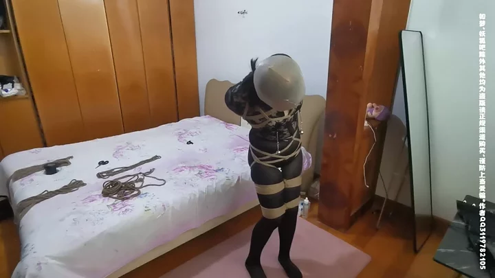 Screenshot 6 from Sexy wife lace body, panties on head