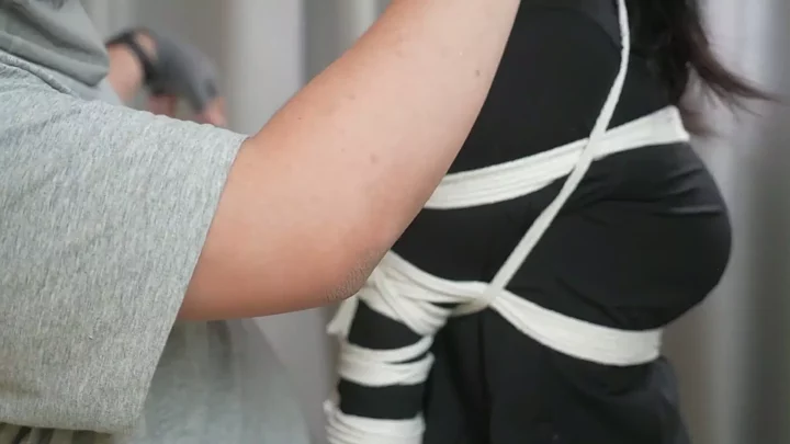 Screenshot 9 from Elephant Man Studio: Aoao’s Intense Cotton Rope Ordeal