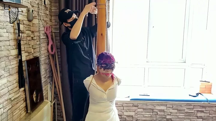 Screenshot 4 from Beloved by One Rope: Luolu & Wenwen’s Sweaty Summer Bondage