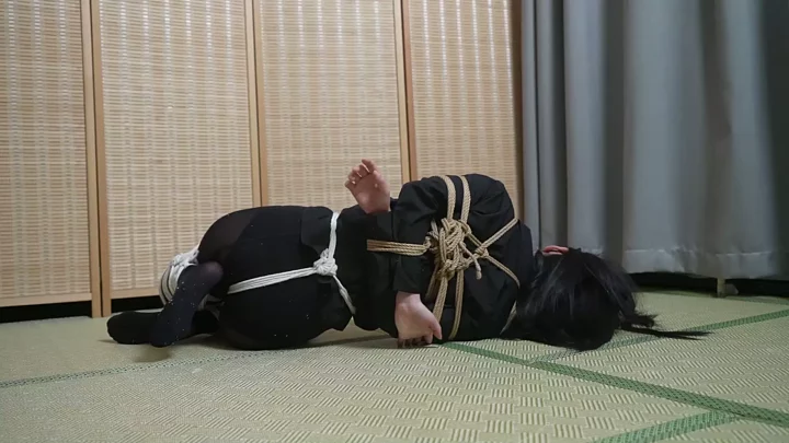 Screenshot 6 from Elephant Man Studio: Aoao’s Intense Back Hand Leg Tie