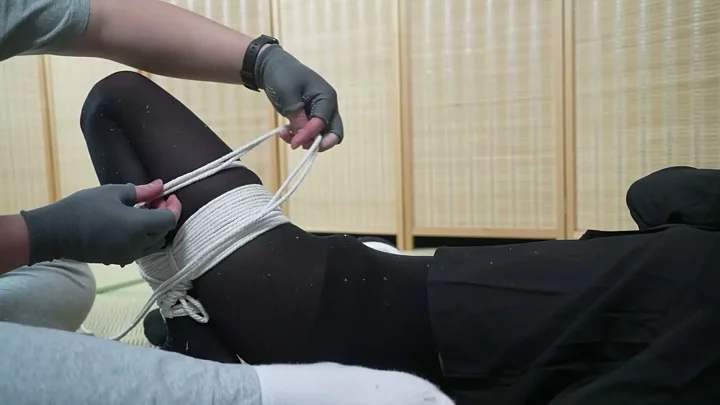 Screenshot 9 from Elephant Man Studio: Aoao’s Intense Back Hand Leg Tie