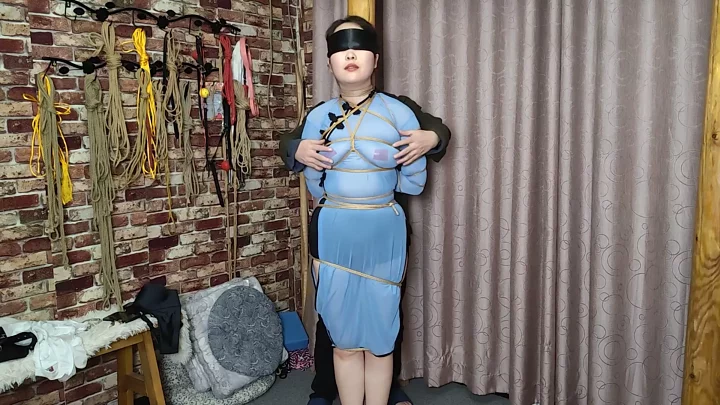 Screenshot 9 from Willing Studio: Coco’s Plump Curves in Transparent Bondage