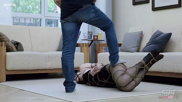 Screenshot 5 from Jinan Rope: White Rabbit’s Dark Fate – A Chinese Hogtie Fantasy