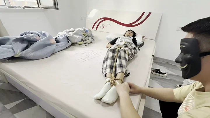 Screenshot 5 from Yanjiang Yishu: Bound Sisters in Property Dispute III