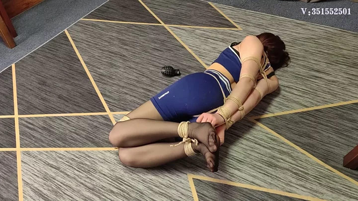 Screenshot 8 from Ye Xiaolu struggles in various bondages in gymnastics clothes