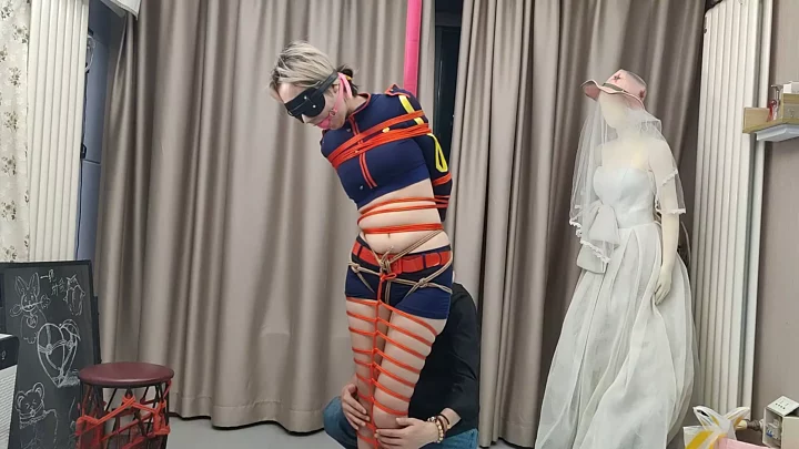 Screenshot 9 from Xiaoxiao’s Red Rope Steel Pipe Bondage by Beloved by One Rope