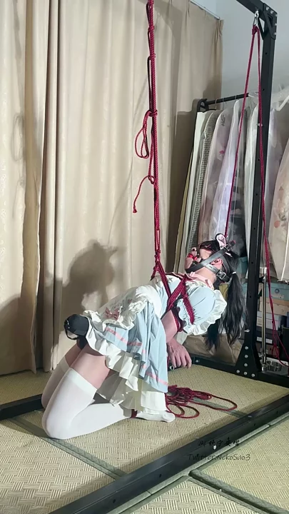 Screenshot 9 from Kan Meow: White Silk Maid’s Bound Predicament & Suspended Ordeal