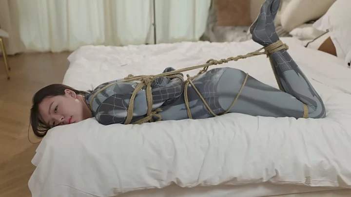 Screenshot 8 from Spider-Gwen’s Predicament: Bao Bao Hogtied by 4K Video Studio