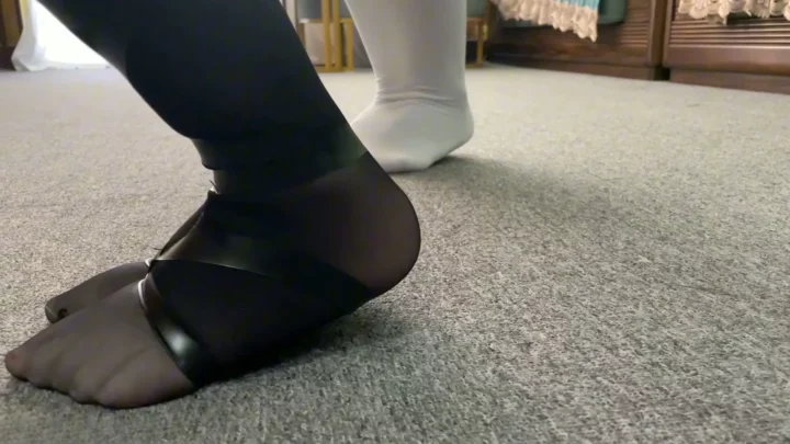Screenshot 5 from Skylark: Automatic Restraint Clothing Part 2