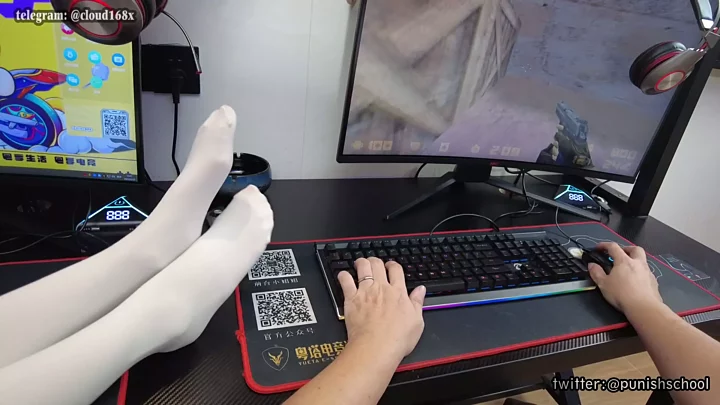 E-sports girl 1 のスクリーンショット 2