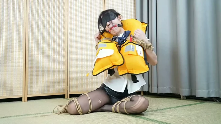 Screenshot 6 from Elephant Man: Stewardess K9 Struggle & Sensory Deprivation