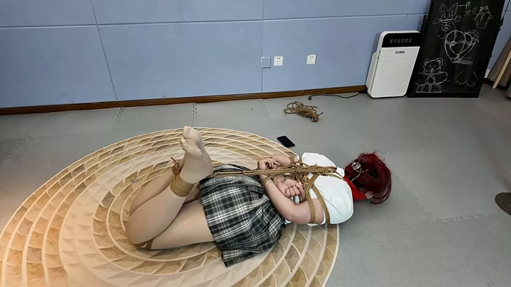 Screenshot 4 from Yiyi’s Extreme Hogtie: Beloved by One Rope’s Ultimate Challenge