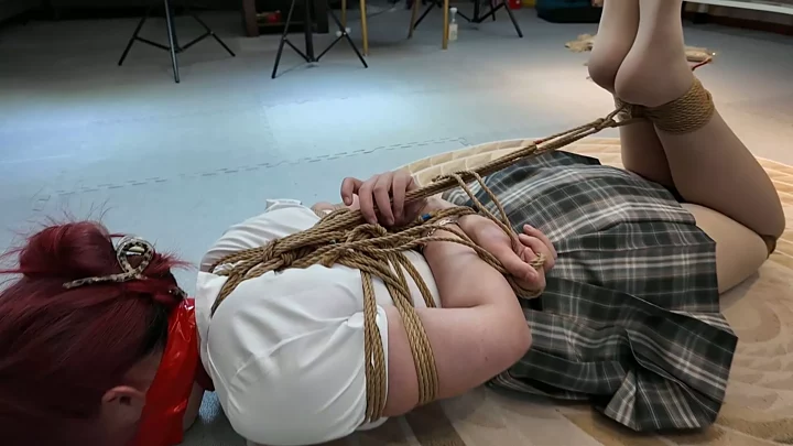Screenshot 5 from Yiyi’s Extreme Hogtie: Beloved by One Rope’s Ultimate Challenge
