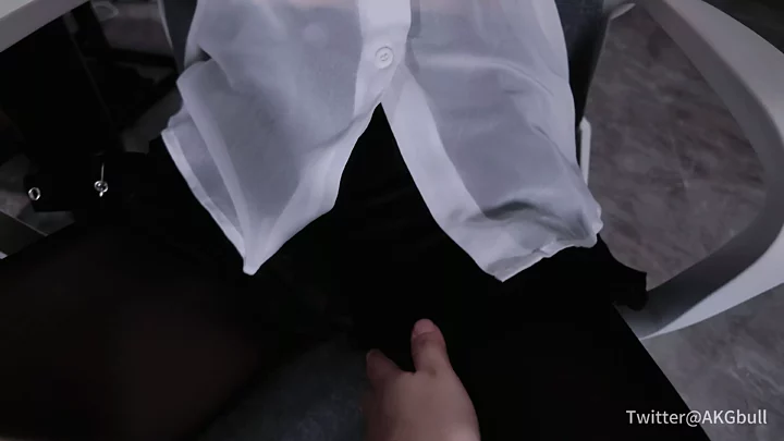 Screenshot 6 from Shirt and Shorts, Blindfold and Gag