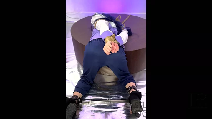 Screenshot 3 from Restrain Hinata