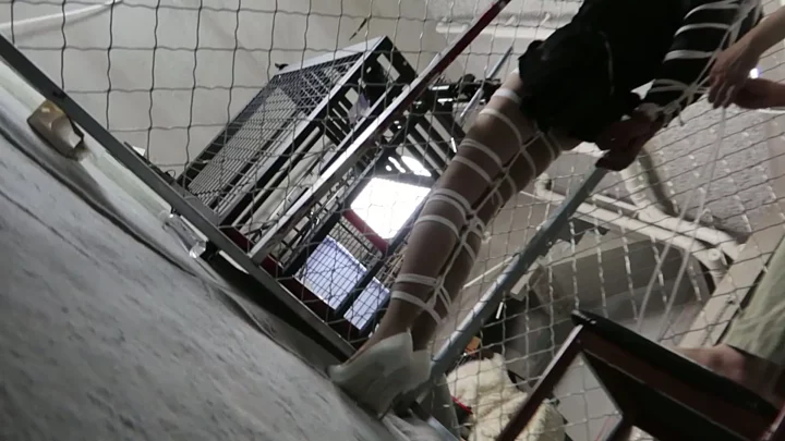 Screenshot 5 from 93cm Long Legs Extreme Confinement and Tightening
