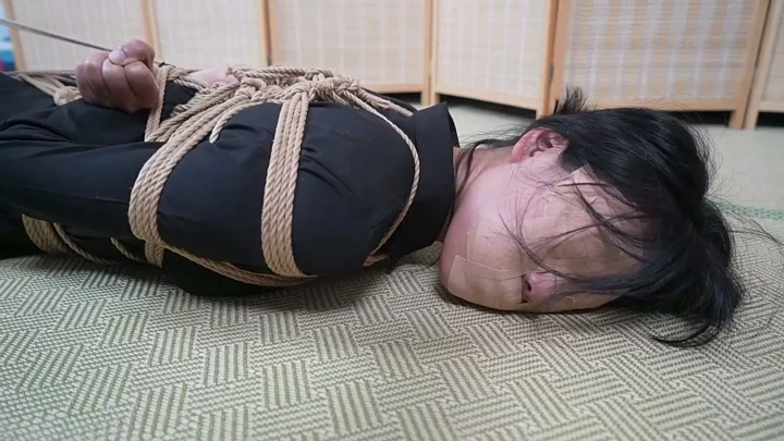 Elephant Man Studio: Chao Chao’s Turtle Shell Rope & Single Leg Hogtie のスクリーンショット 3