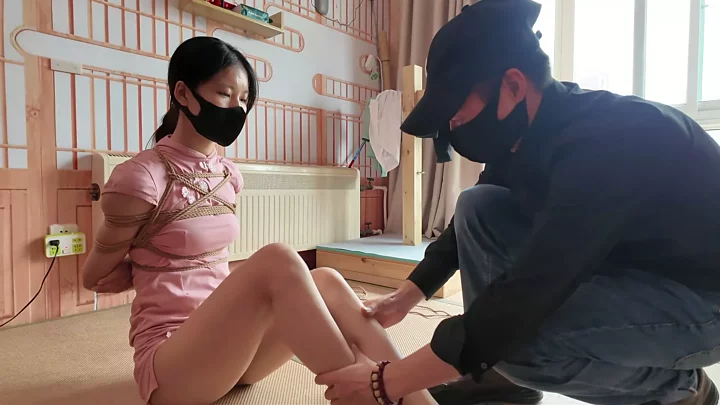 Screenshot 5 from Three girls were tied up and tickled in various ways