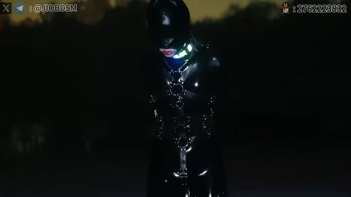 Screenshot 6 from JIOBDSM: Latex-Clad Chinese Beauty’s Public E-Stim Adventure