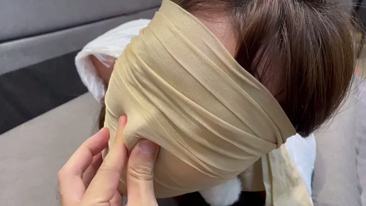 Screenshot 9 from After being tied up with tape, struggling in a horse-and-spine posture